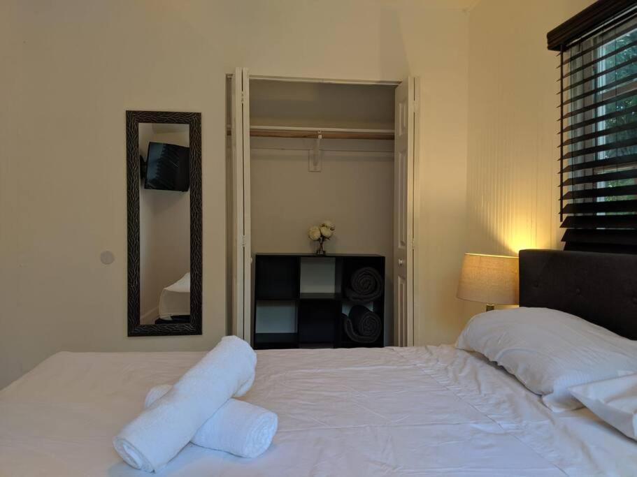 3 Bedroom Miami Home 15 Minutes To The Beach Kültér fotó