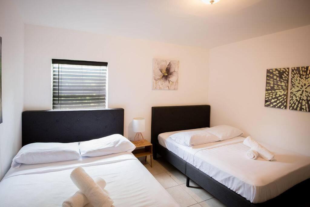 3 Bedroom Miami Home 15 Minutes To The Beach Kültér fotó