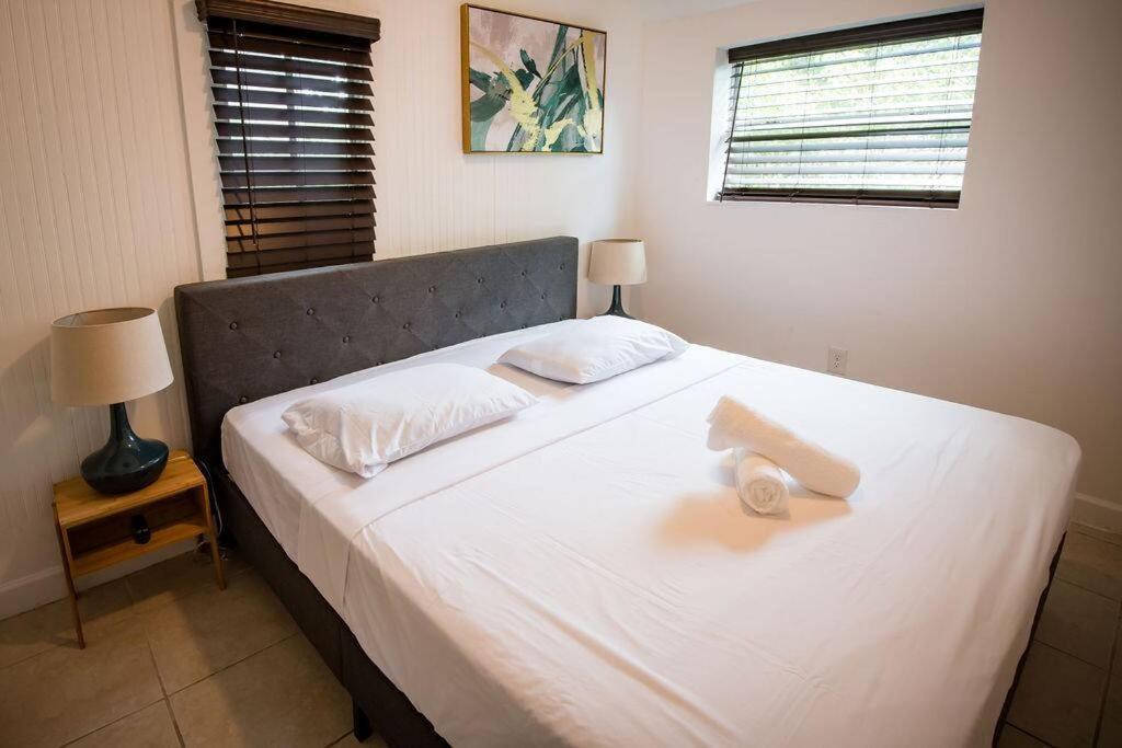 3 Bedroom Miami Home 15 Minutes To The Beach Kültér fotó